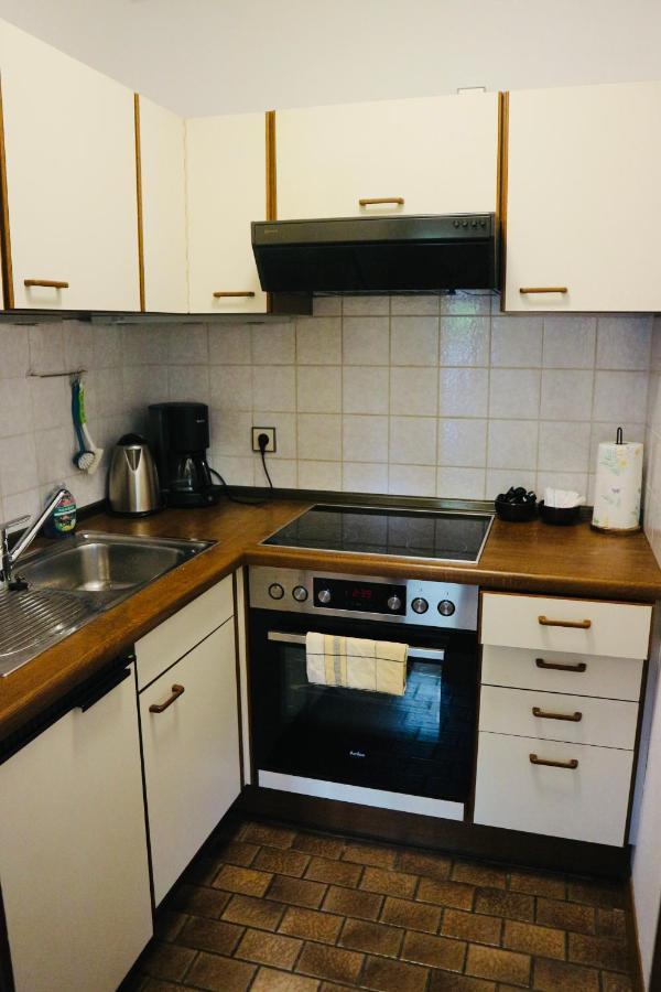 Seeglanz-Apartment Istayunixi Seenaehe-Terrasse-Netflix Онинген Екстериор снимка